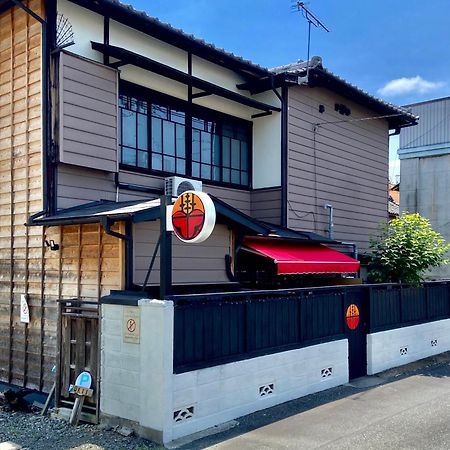 Okiya Guest House&Tapas Bar Kiryu Bagian luar foto
