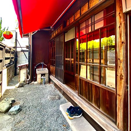 Okiya Guest House&Tapas Bar Kiryu Bagian luar foto