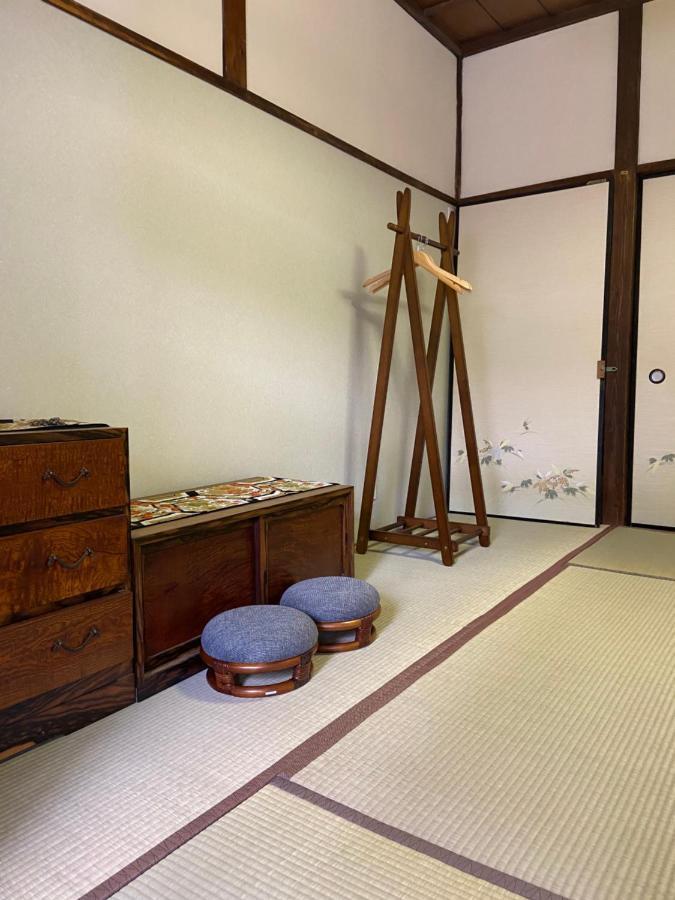 Okiya Guest House&Tapas Bar Kiryu Bagian luar foto