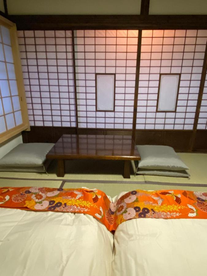 Okiya Guest House&Tapas Bar Kiryu Bagian luar foto