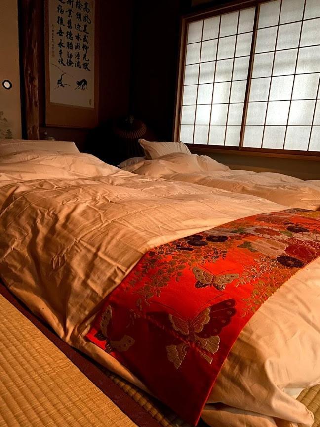 Okiya Guest House&Tapas Bar Kiryu Bagian luar foto
